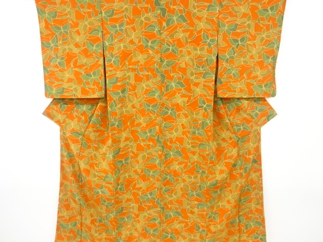 蝶模様小紋着物